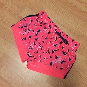 5 for $15-Under Armour girls YLG fits size 12